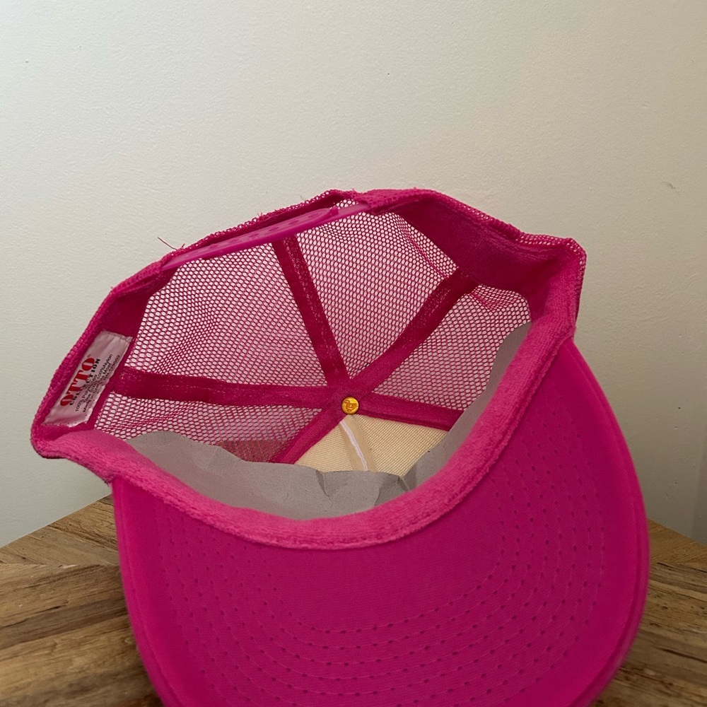 Vans White Front Pink Trucker Hat with Blue-to-Pink Logo - Picture 3 of 4